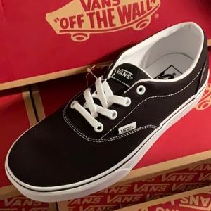 New women’s platform doheny vans